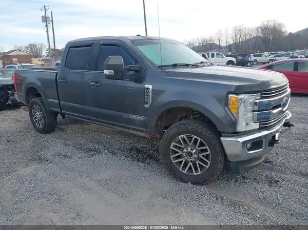 1FT7W2BT3HEC13104 2017 FORD F250 - Image 1