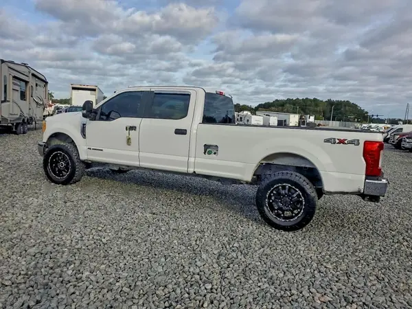 1FT7W2BT3HEC38200 2017 FORD F250 - Image 2