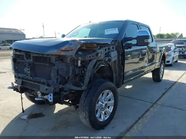 1FT7W2BT3HEE25677 2017 FORD F250 - Image 2