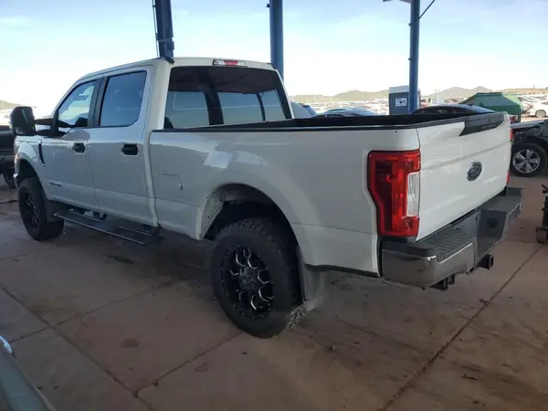 1FT7W2BT3HEE46738 2017 FORD F250 - Image 2