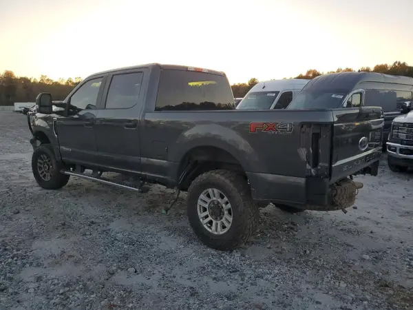 1FT7W2BT3HEE60784 2017 FORD F250 - Image 2