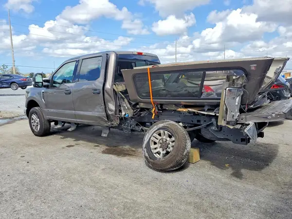1FT7W2BT3JEB04017 2018 FORD F250 - Image 2