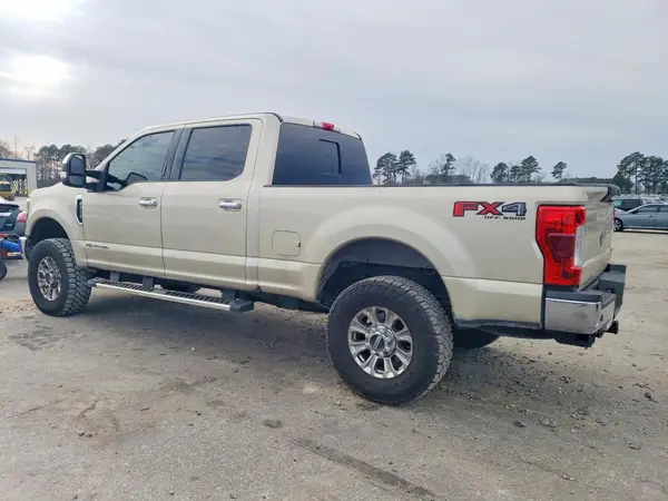 1FT7W2BT3JEB05121 2018 FORD F250 - Image 2