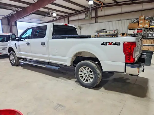 1FT7W2BT3JEB21397 2018 FORD F250 - Image 2