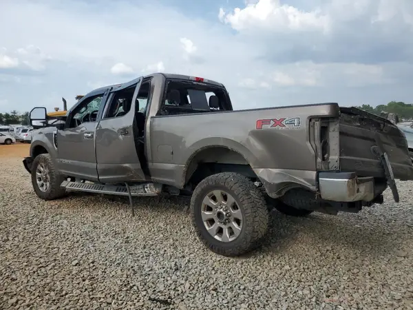 1FT7W2BT3JEB35431 2018 FORD F250 - Image 2