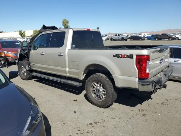 1FT7W2BT3JEC92327 2018 FORD F250 - Image 2