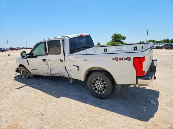 1FT7W2BT3KEF15760 2019 FORD F250 - Image 2