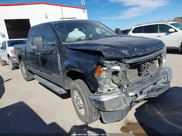 1FT7W2BT3NEE21656 2022 FORD F250 - Image 1