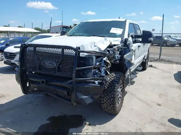 1FT7W2BT3PEE15861 2023 FORD F250 - Image 2