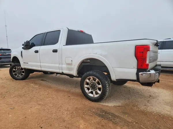 1FT7W2BT4HEB48750 2017 FORD F250 - Image 2