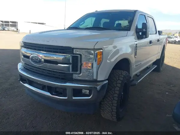 1FT7W2BT4HED51525 2017 FORD F250 - Image 2