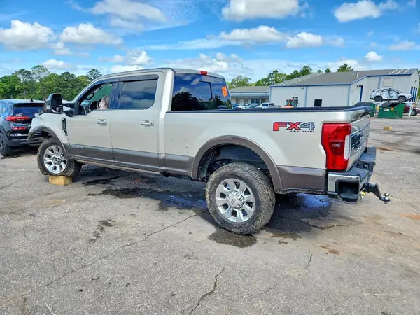1FT7W2BT4HED76358 2017 FORD F250 - Image 2