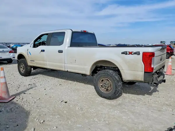 1FT7W2BT4HEE02408 2017 FORD F250 - Image 2