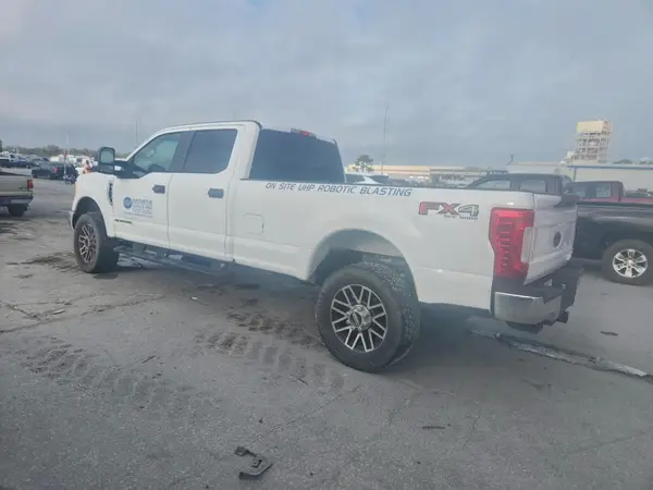 1FT7W2BT4HEF30602 2017 FORD F250 - Image 2