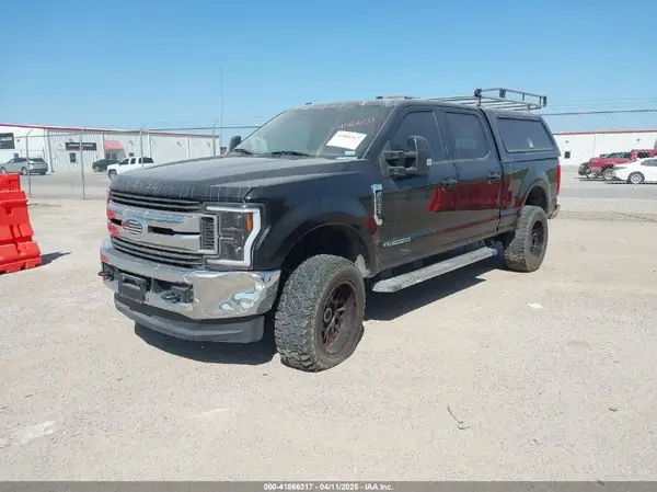 1FT7W2BT4JEB37494 2018 FORD F250 - Image 2