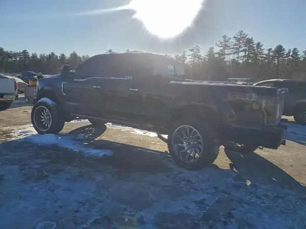 1FT7W2BT4JEB45823 2018 FORD F250 - Image 2