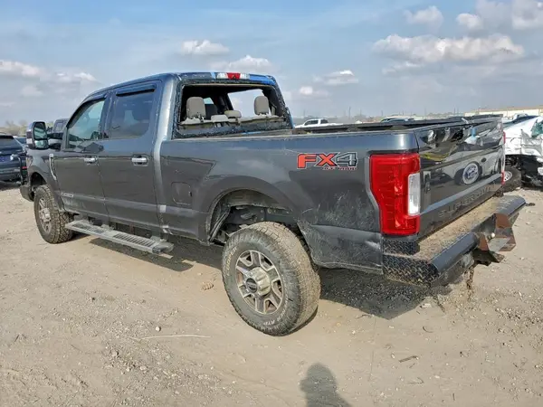 1FT7W2BT4JEB58507 2018 FORD F250 - Image 2