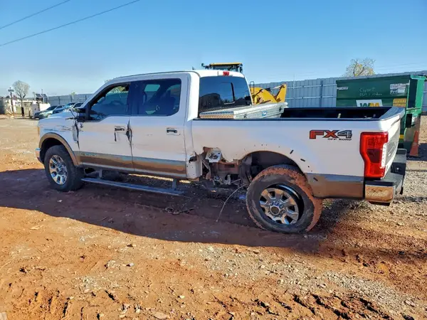 1FT7W2BT4JEB88932 2018 FORD F250 - Image 2