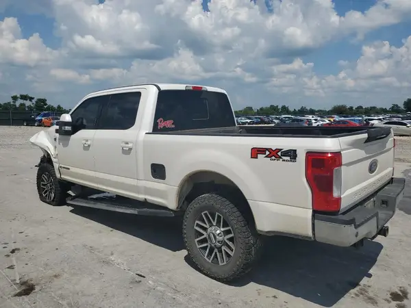 1FT7W2BT4JEB95881 2018 FORD F250 - Image 2