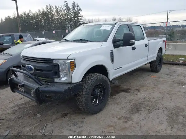 1FT7W2BT4JEC56694 2018 FORD F250 - Image 2