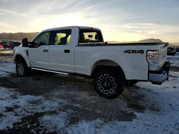 1FT7W2BT4JEC72474 2018 FORD F250 - Image 2