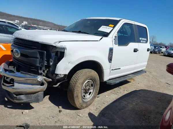 1FT7W2BT4KEC21784 2019 FORD F250 - Image 2