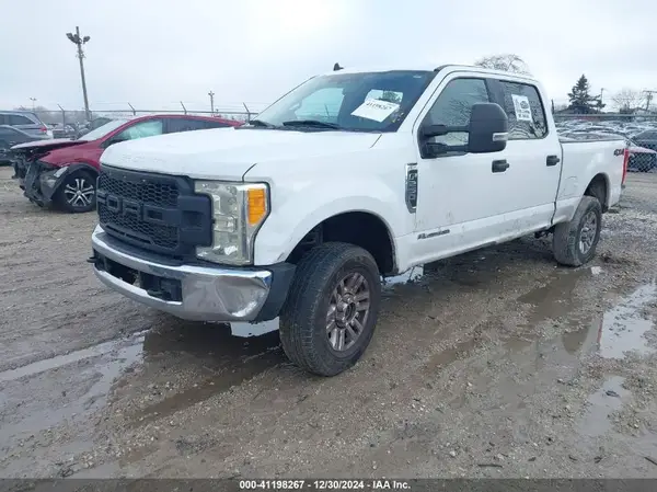 1FT7W2BT4KEE87483 2019 FORD F250 - Image 2