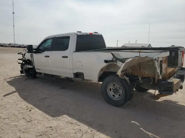 1FT7W2BT4REC14330 2024 FORD F250 - Image 2