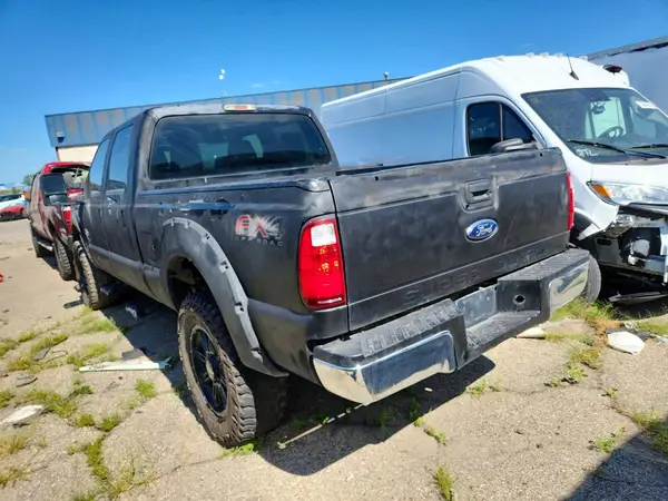 1FT7W2BT5GEB04559 2016 FORD F250 - Image 2