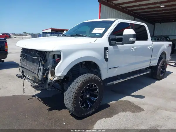 1FT7W2BT5HEB40592 2017 FORD F250 - Image 2