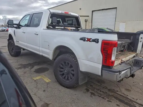 1FT7W2BT5HEB63015 2017 FORD F250 - Image 2