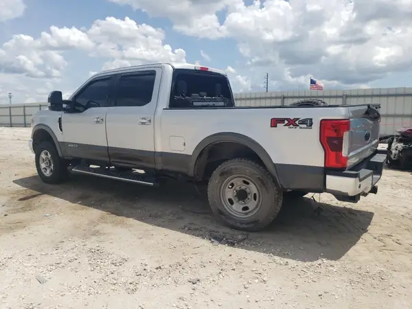 1FT7W2BT5HEC18241 2017 FORD F250 - Image 2