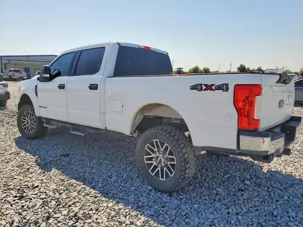1FT7W2BT5HEC64944 2017 FORD F250 - Image 2