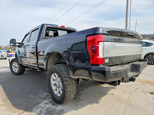 1FT7W2BT5HEE52072 2017 FORD F250 - Image 2