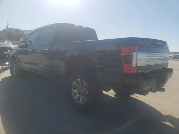 1FT7W2BT5HEF06082 2017 FORD F250 - Image 2