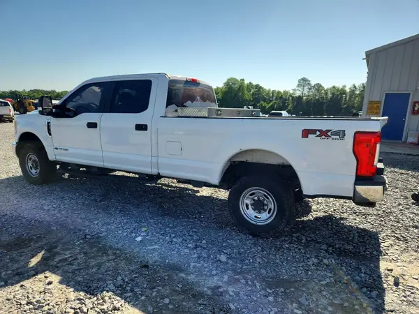1FT7W2BT5JEB16217 2018 FORD F250 - Image 2
