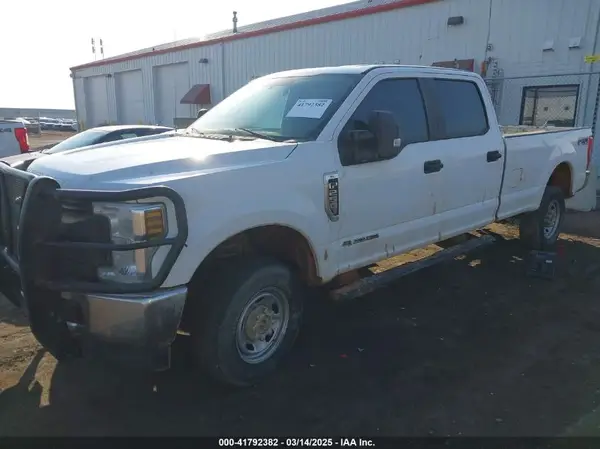 1FT7W2BT5JEB73615 2018 FORD F250 - Image 2