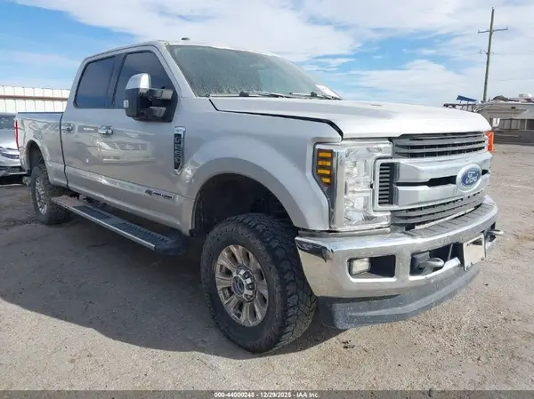 1FT7W2BT5KED10568 2019 FORD F250 - Image 1