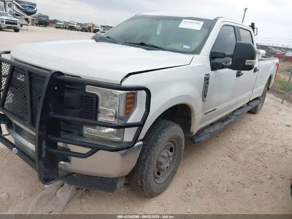 1FT7W2BT5KED15950 2019 FORD F250 - Image 2