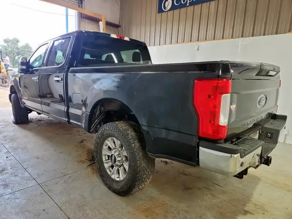 1FT7W2BT5KEF69285 2019 FORD F250 - Image 2