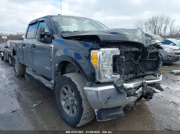 1FT7W2BT6HEB12851 2017 FORD F250 - Image 1