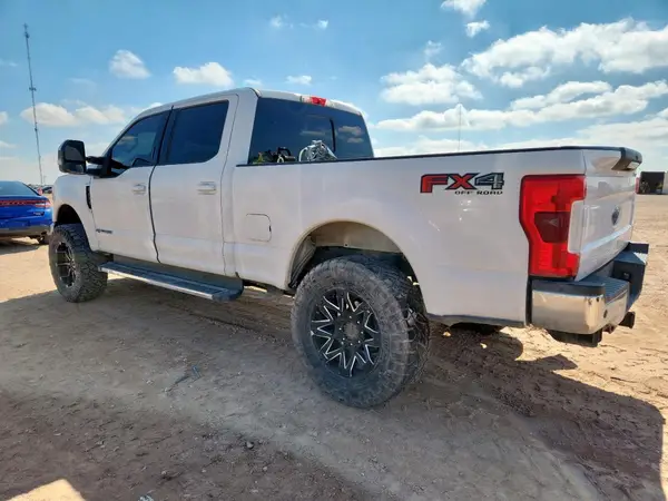 1FT7W2BT6HEB28368 2017 FORD F250 - Image 2