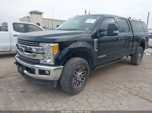 1FT7W2BT6HEB84102 2017 FORD F250 - Image 2