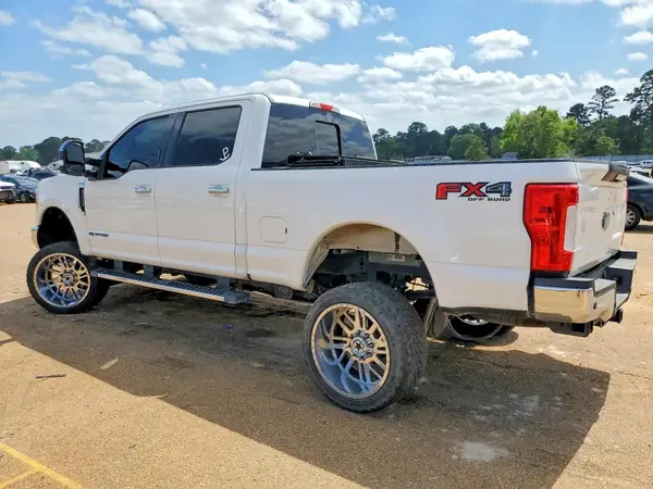 1FT7W2BT6HEC68078 2017 FORD F250 - Image 2
