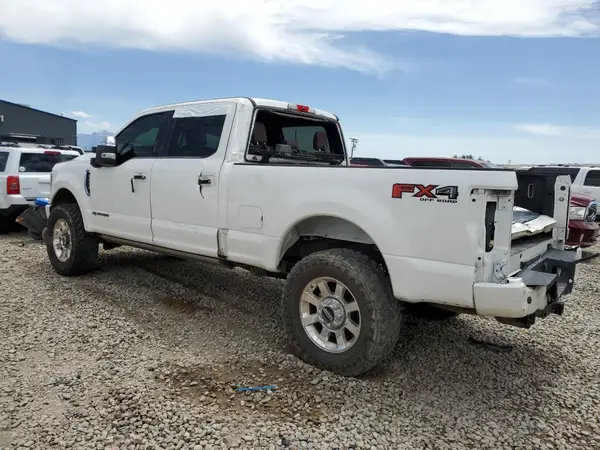 1FT7W2BT6HED8335X 2017 FORD F250 - Image 2