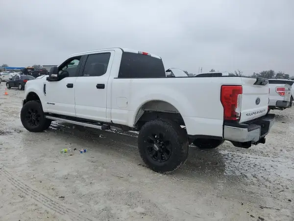 1FT7W2BT6HEF19875 2017 FORD F250 - Image 2