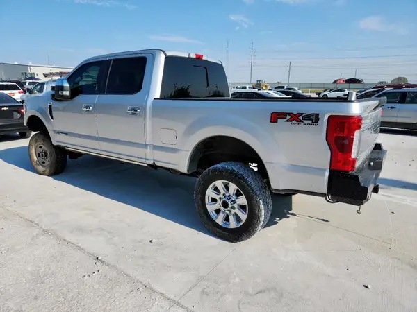 1FT7W2BT6JEB07574 2018 FORD F250 - Image 2
