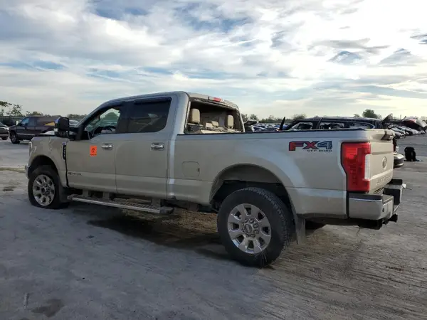1FT7W2BT6JEB16114 2018 FORD F250 - Image 2