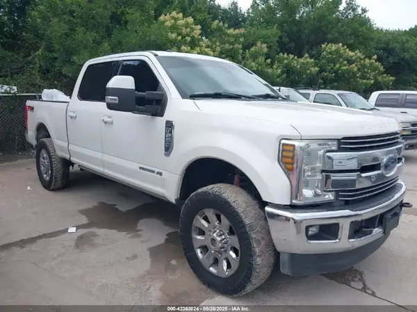 1FT7W2BT6JEB18283 2018 FORD F250 - Image 1