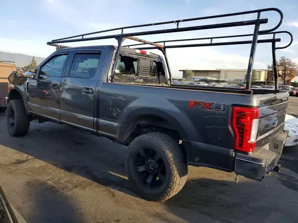 1FT7W2BT6JEC41971 2018 FORD F250 - Image 2